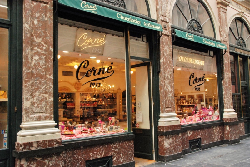 boulangerie-ENTRAUNES-min_chocolate_chocolaterie_shop_luxury_chic_gallery_brussels_belgium-558146